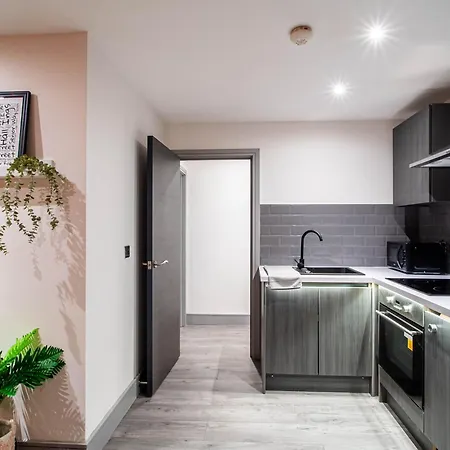 Cosy In Bradford Centre Apartment *