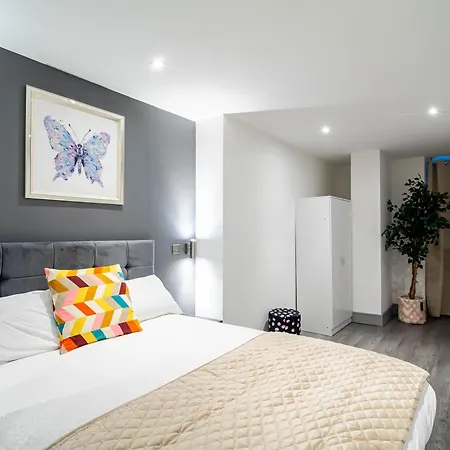 Cosy In Bradford Centre Apartment *